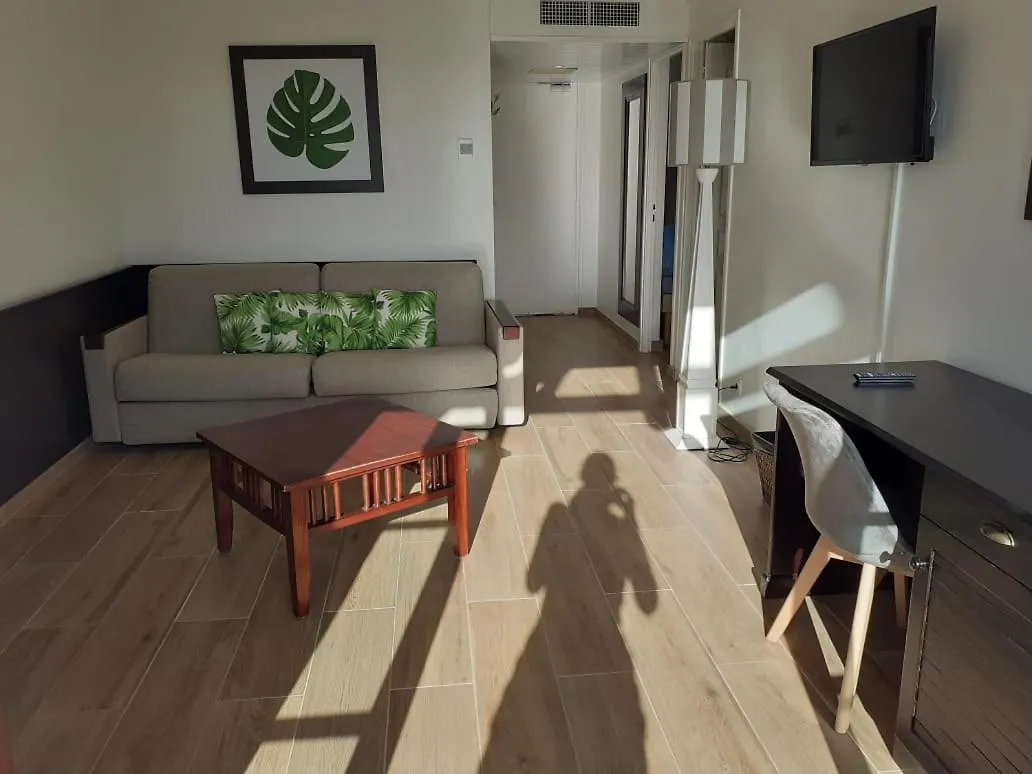 Apartment Tropic Appartements Village Vacances Vue Mer Guadeloupe St Anne Sainte-Anne  Guadeloupe